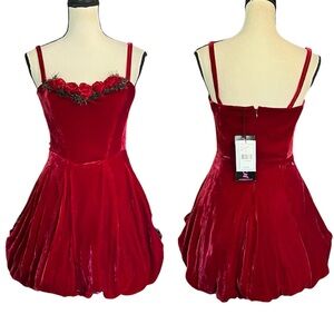 NWT Vintage Betsey Johnson Red Velvet Black Lace 3D Rose Cupcake Mini Dress